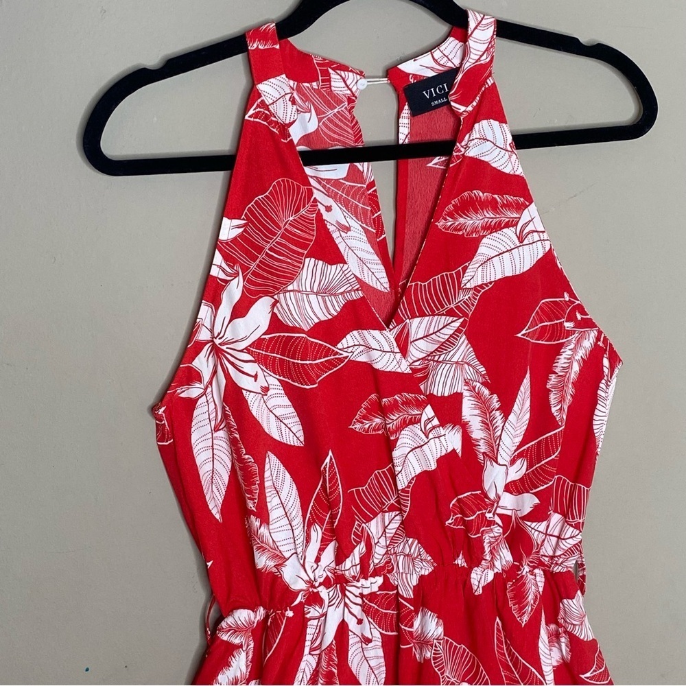 VICI Women’s Halter Floral Romper With Pockets Red Size Small Missing Waist Tie - Picture 3 of 16